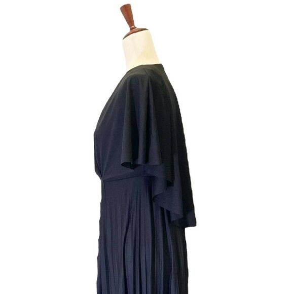 NWT ASOS Maternity Black Cape Back Pleated Long Maxi Dress Women’s Size 4 NEW - Picture 9 of 16